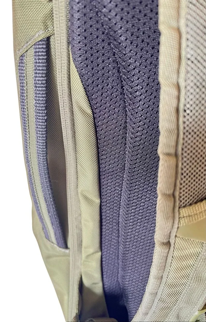 Thule Chasm 26L Laptop Backpack Pond Gray Green Weatherproof Commuter Daypack